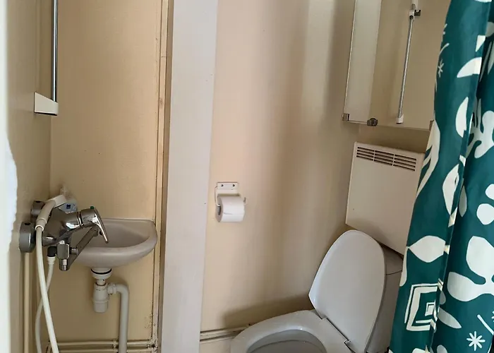 Wooden House 1 Km From River *